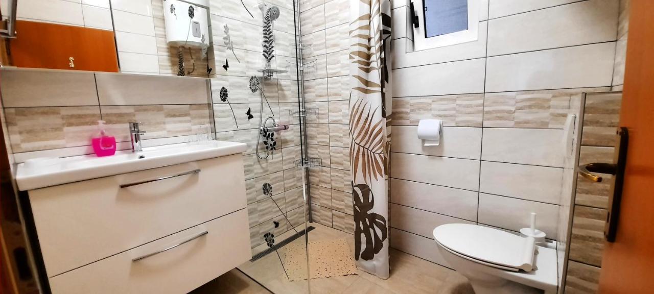 Apartment Miroslav Krk Town Bagian luar foto