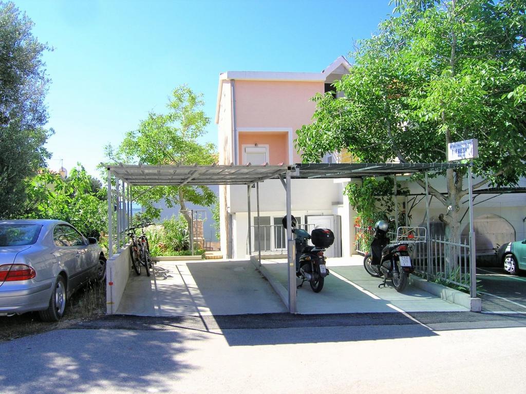 Apartment Miroslav Krk Town Ruang foto